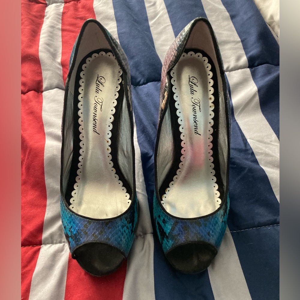 Shoes 2 for $25